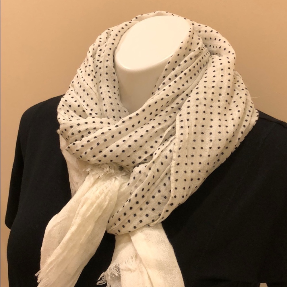 Echo Black & Ivory Scarf